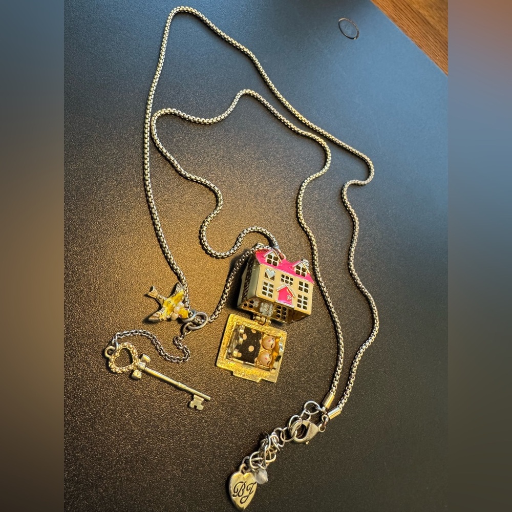 Betsey Johnson Long Pendant House Necklace Hinged to Reveal *VINTAGE, RARE FIND*